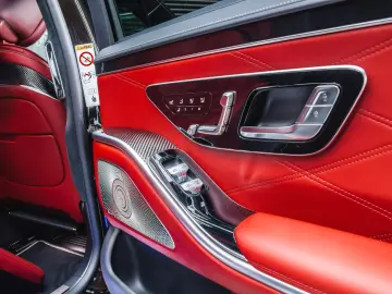 Mercedes-Benz AMG S63E Perform.   BRABUS B930