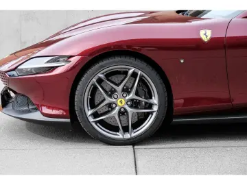 FERRARI Roma Spider  Matrix-LED JBL P.Display ACC