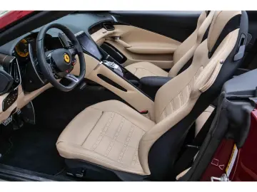 FERRARI Roma Spider  Matrix-LED JBL P.Display ACC