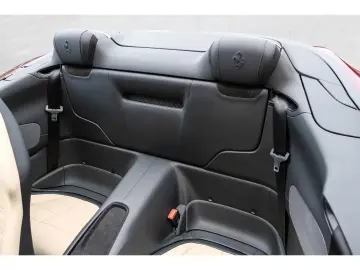 FERRARI Roma Spider  Matrix-LED JBL P.Display ACC