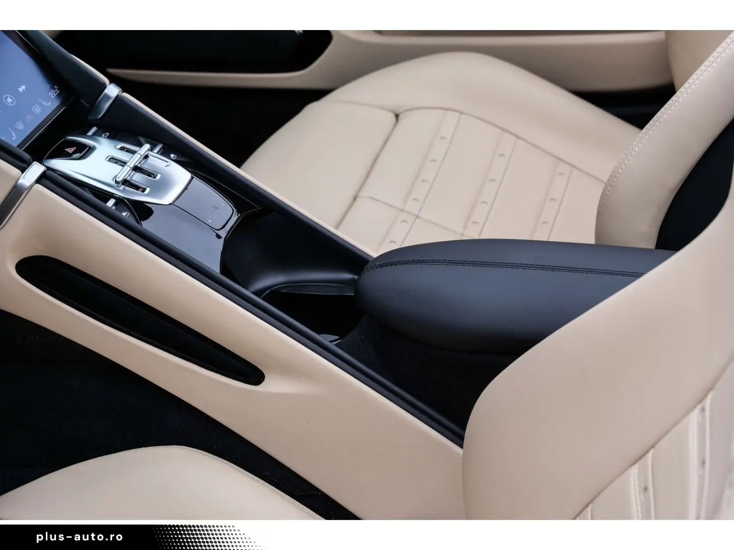 FERRARI Roma Spider  Matrix-LED JBL P.Display ACC