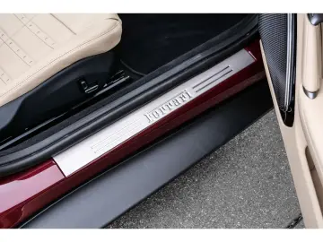 FERRARI Roma Spider  Matrix-LED JBL P.Display ACC