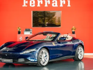 FERRARI Roma Spider