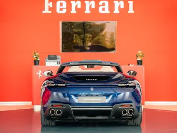 FERRARI Roma Spider