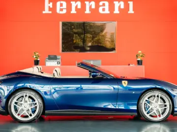 FERRARI Roma Spider