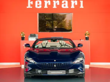 FERRARI Roma Spider