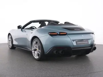 FERRARI Roma Spider Special Color Celleste Trevi