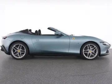 FERRARI Roma Spider Special Color Celleste Trevi