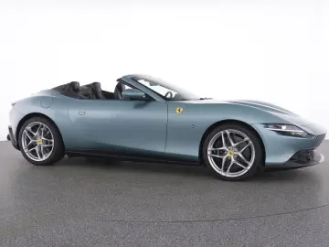 FERRARI Roma Spider Special Color Celleste Trevi