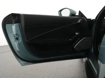 FERRARI Roma Spider Special Color Celleste Trevi