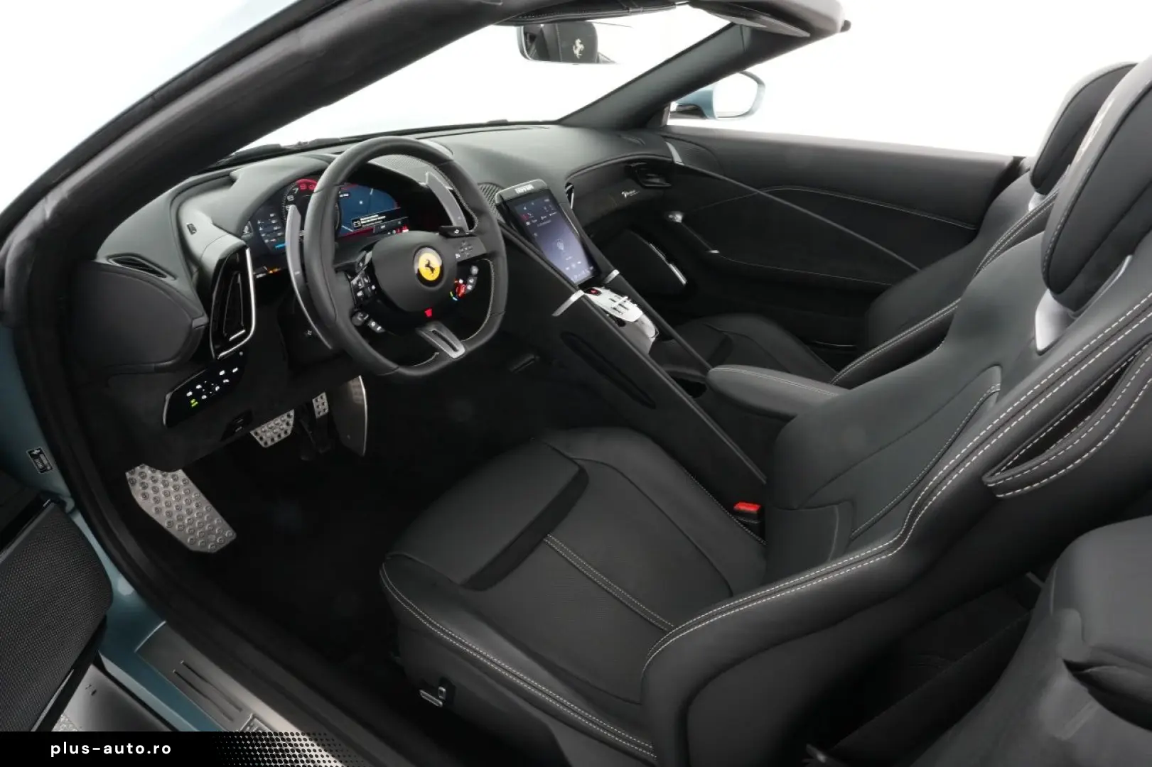 FERRARI Roma Spider Special Color Celleste Trevi