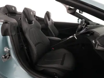 FERRARI Roma Spider Special Color Celleste Trevi