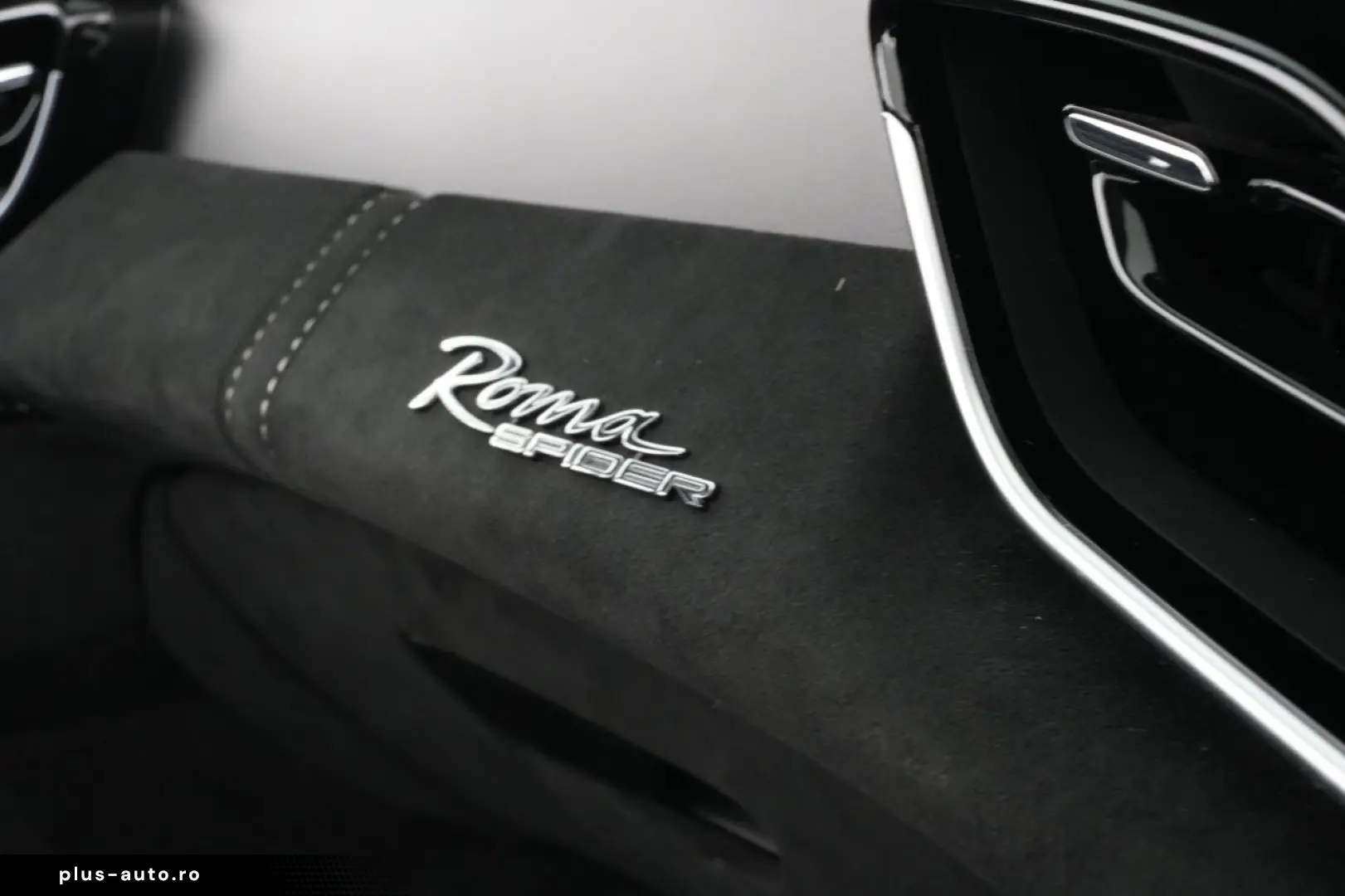 FERRARI Roma Spider Special Color Celleste Trevi