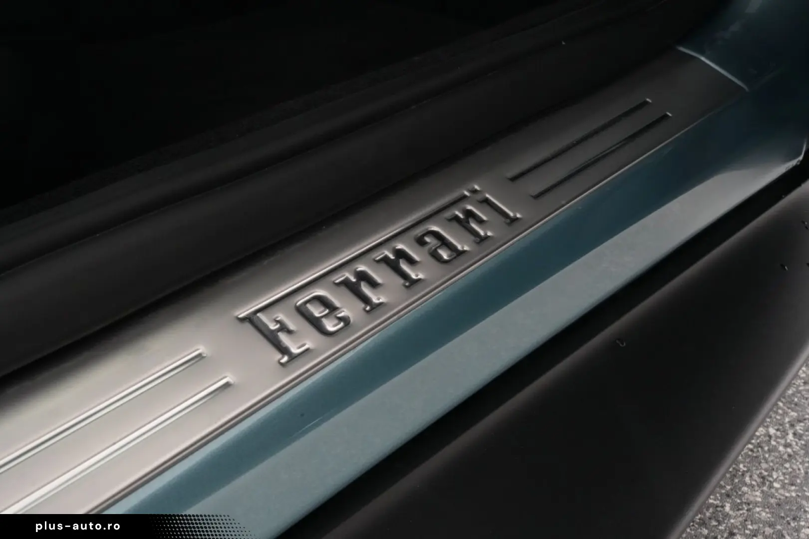 FERRARI Roma Spider Special Color Celleste Trevi