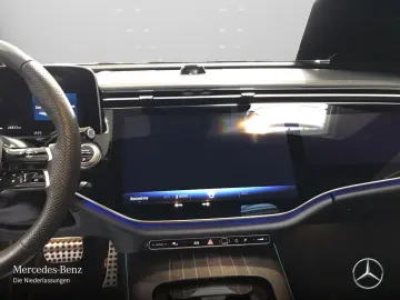 MERCEDES-BENZ E 220 d AMG Premium   Night DISTR  21 &hellip;