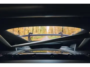 Porsche Cayman GT4 RS Weissach