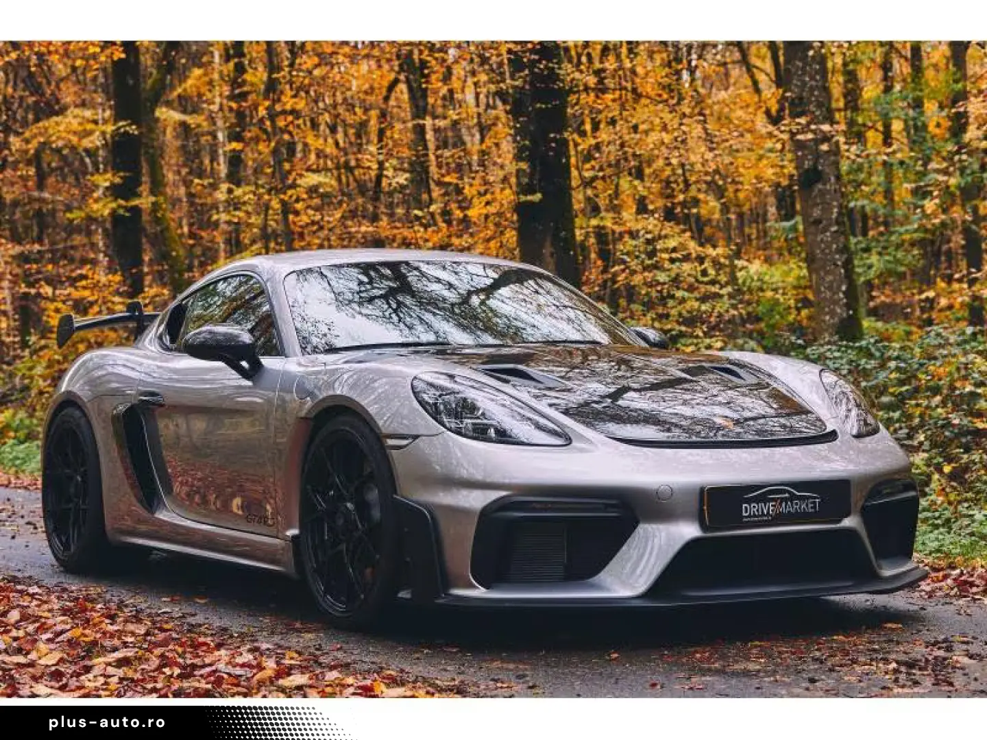 Porsche Cayman GT4 RS Weissach