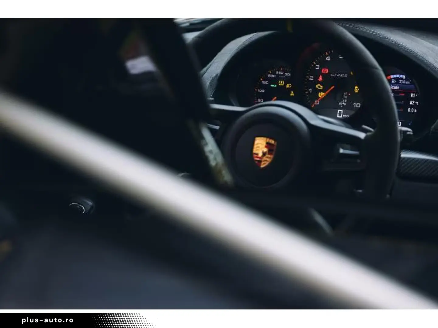 Porsche Cayman GT4 RS Weissach