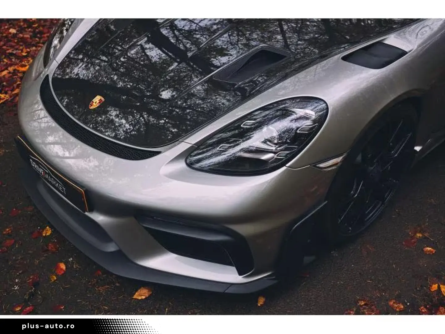 Porsche Cayman GT4 RS Weissach