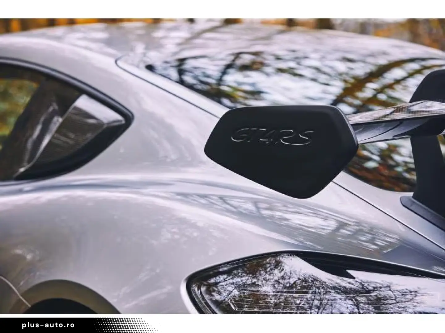 Porsche Cayman GT4 RS Weissach