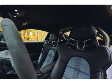 Porsche Cayman GT4 RS Weissach