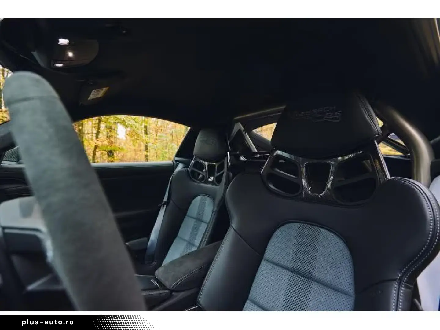 Porsche Cayman GT4 RS Weissach