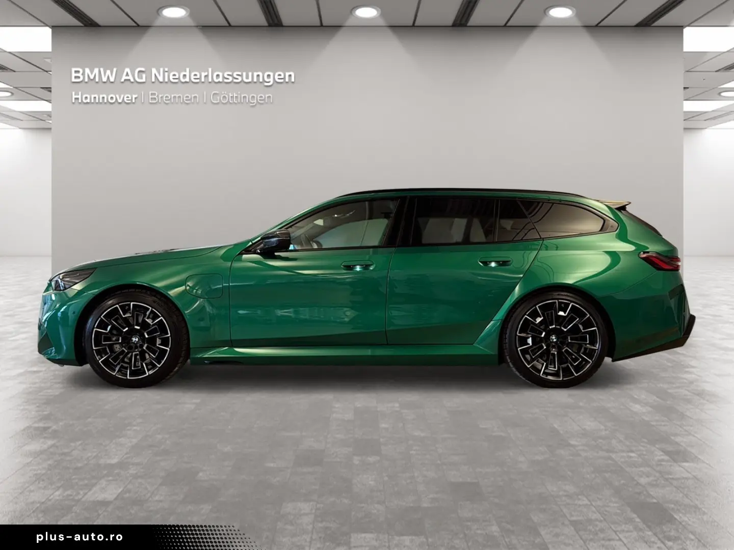 BMW M5 Touring DAProf VentilatedS 360 IcGlow B&W