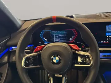 BMW M5 Touring DAProf VentilatedS 360 IcGlow B&W