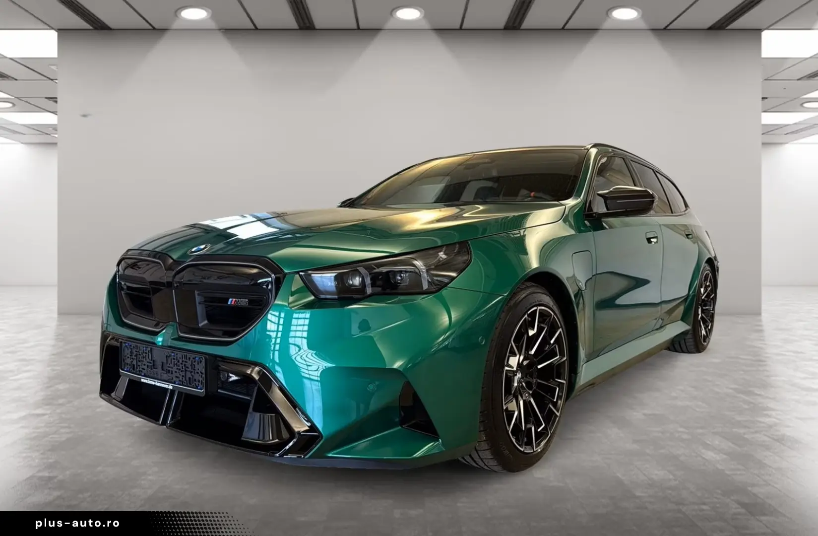 BMW M5 Touring DAProf VentilatedS 360 IcGlow B&W