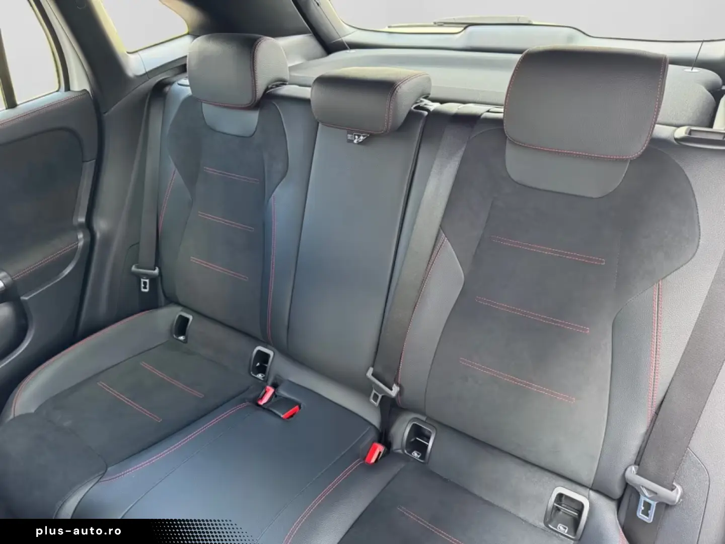 Mercedes-Benz GLA 180 AMG NIGHT