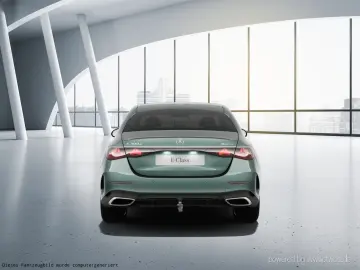 MERCEDES-BENZ E 300 e 4M AMG Superscreen Airmatic Pano