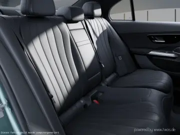 MERCEDES-BENZ E 300 e 4M AMG Superscreen Airmatic Pano