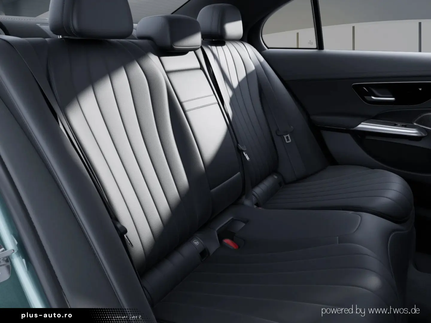 MERCEDES-BENZ E 300 e 4M AMG Superscreen Airmatic Pano