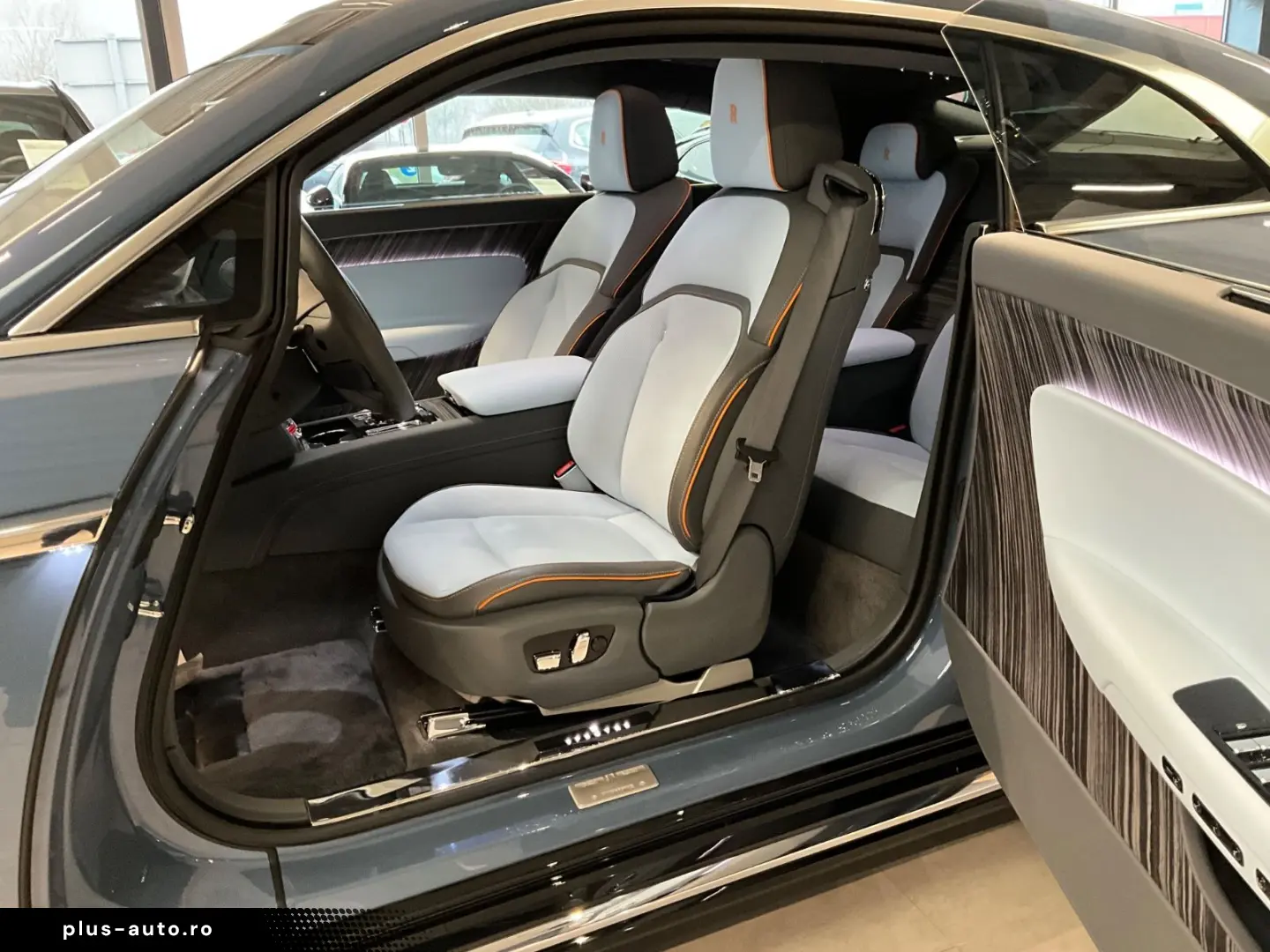 ROLLS ROYCE Spectre HUD 360  Kamera LED  NP 521.000 €