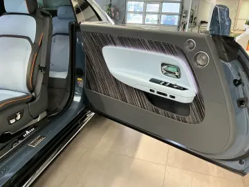 ROLLS ROYCE Spectre HUD 360  Kamera LED  NP 521.000 €