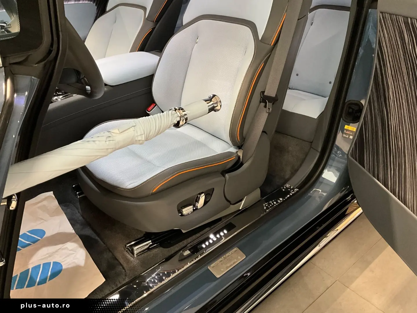 ROLLS ROYCE Spectre HUD 360  Kamera LED  NP 521.000 €