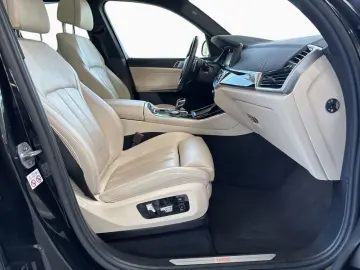BMW X5 xD30d xLine Laser DAProf 360  HUD CraftedCl Panoram