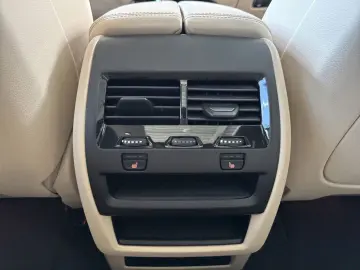 BMW X5 xD30d xLine Laser DAProf 360  HUD CraftedCl Panoram