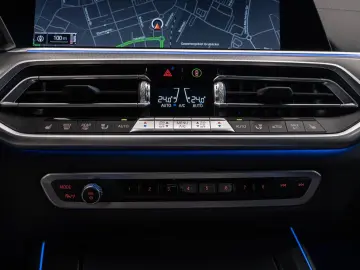 BMW X5 xDrive 30d M SPORT PANO LASER H&K HEAD 1.HAND