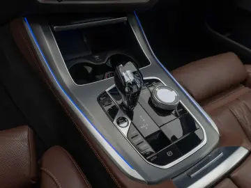 BMW X5 xD40d M Sport 360  Laser HUD DAB Individual