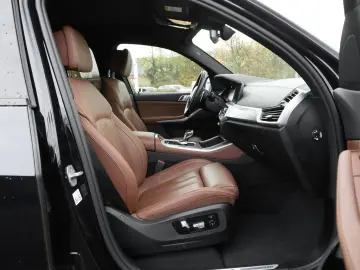 BMW X5 xDrive30d M Sport ACC Standhz Pano HUD AHK 22