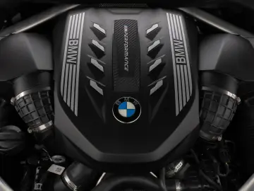 BMW X5 M50i Panorama 360  Laser HUD H K Individual