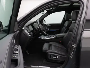 BMW X5 M50i Panorama 360  Laser HUD H K Individual