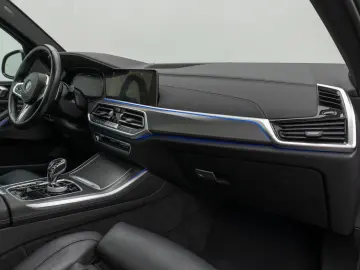 BMW X5 M50i Panorama 360  Laser HUD H K Individual