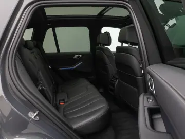 BMW X5 M50i Panorama 360  Laser HUD H K Individual