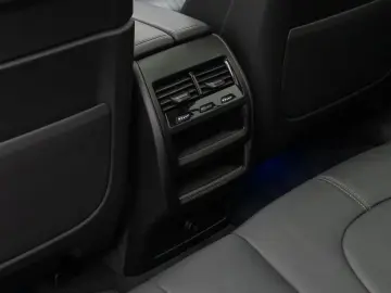 BMW X5 M50i Panorama 360  Laser HUD H K Individual