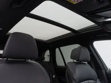 BMW X5 M50i Panorama 360  Laser HUD H K Individual