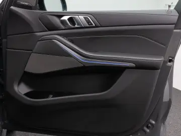 BMW X5 M50i Panorama 360  Laser HUD H K Individual