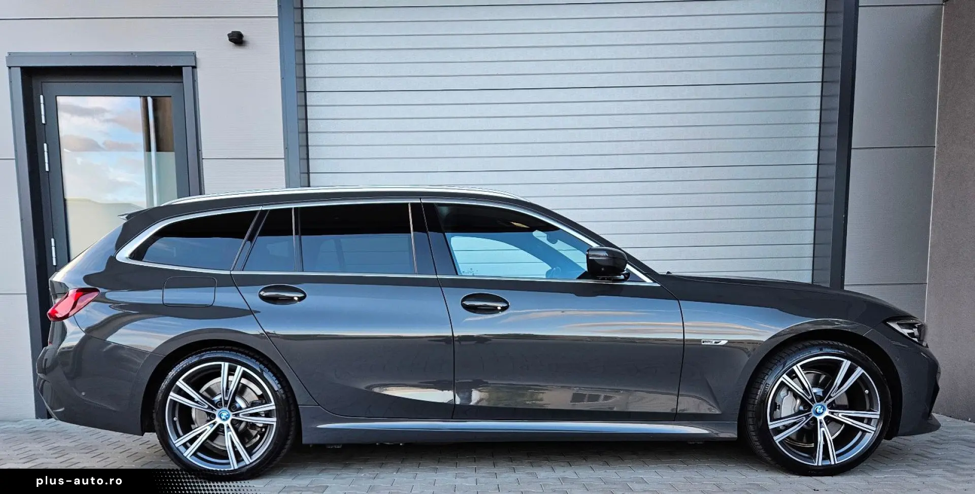 BMW 330e T M Sport 1Hand Individual Top Zustand