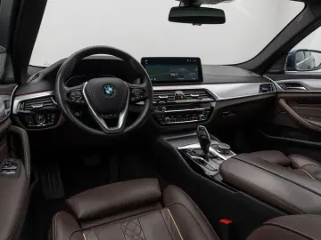 BMW 520d xD Panorama Massage HUD H K Individual-Voll